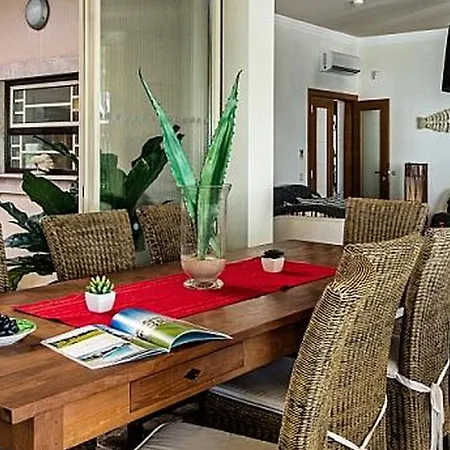 Stunning With Pool Albufeira