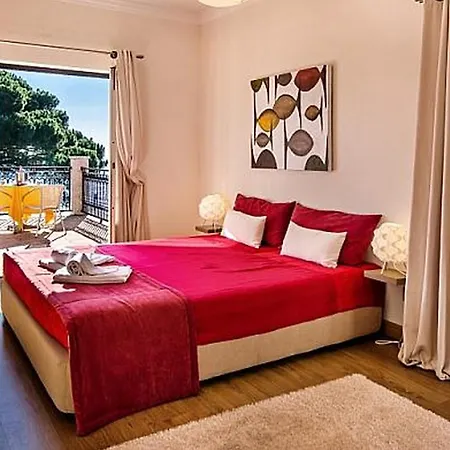 Stunning With Pool Appartement Albufeira
